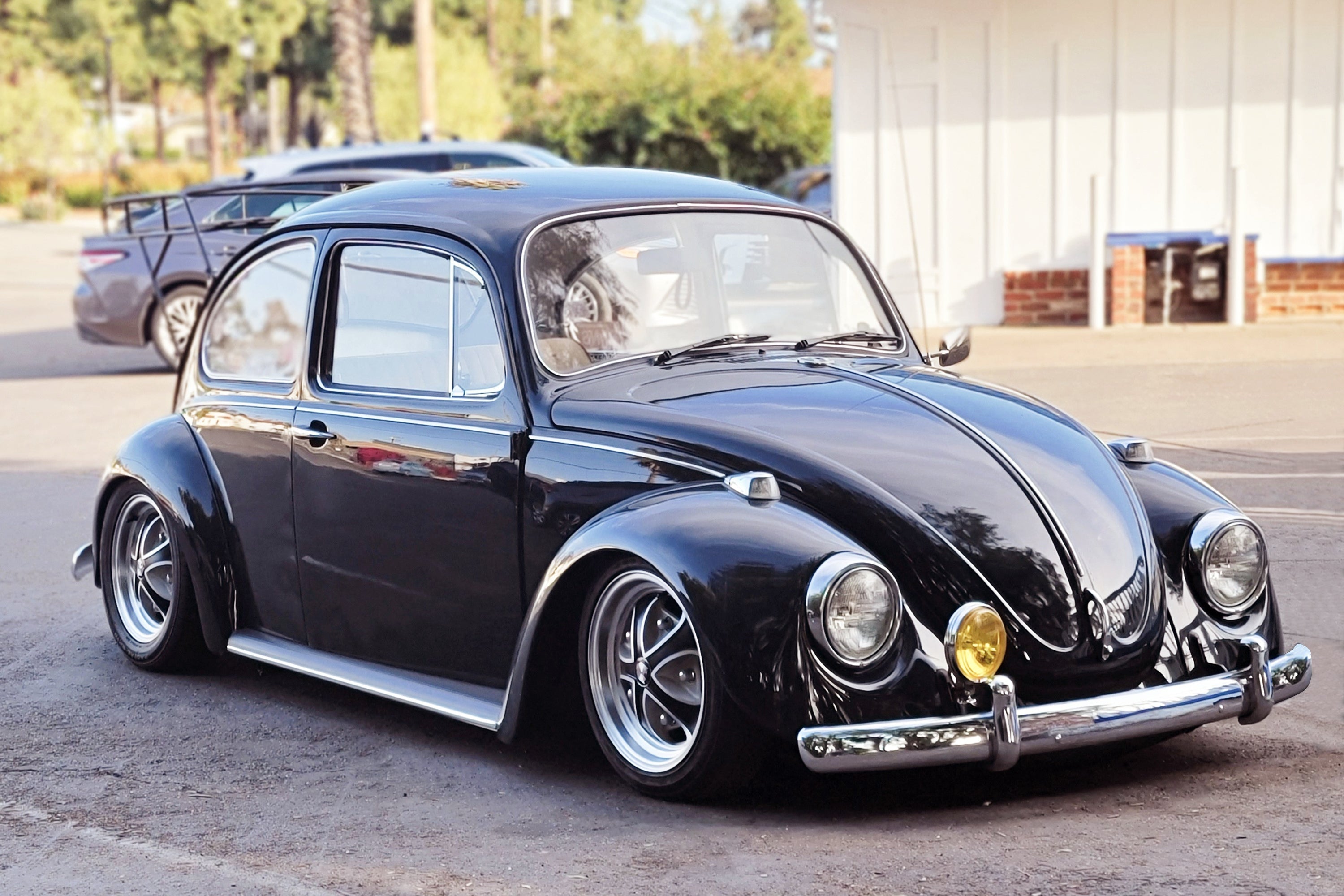 Falcon | Satin Black + Vintage