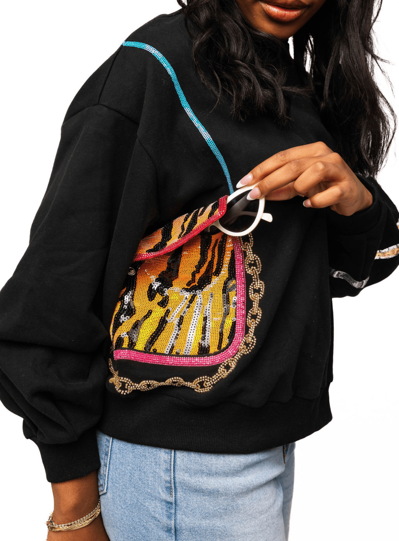 QOS Black Tiger Functioning Purse On Shoulder & Watch Sweatshirt
