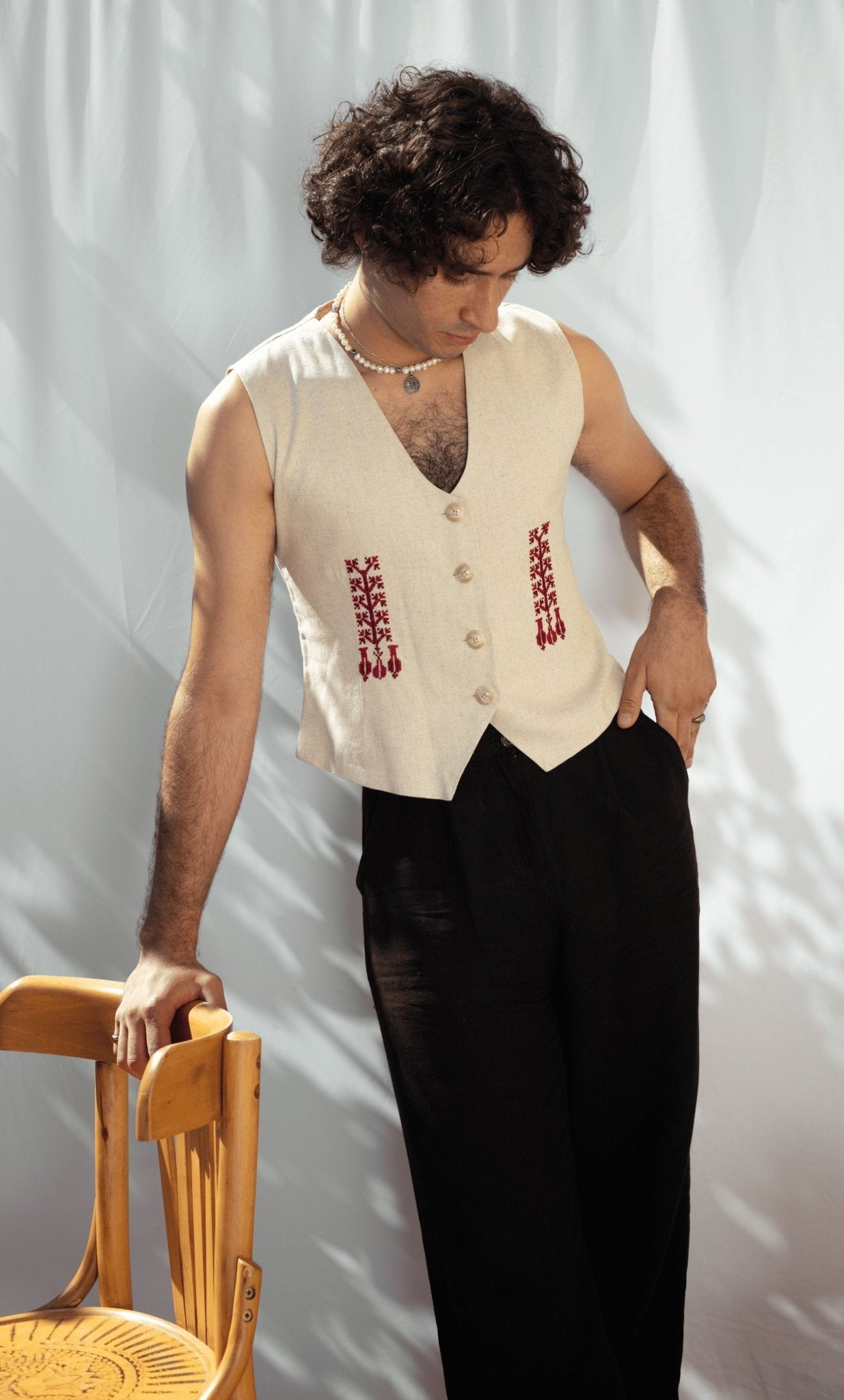 The Qowar Vest قوار